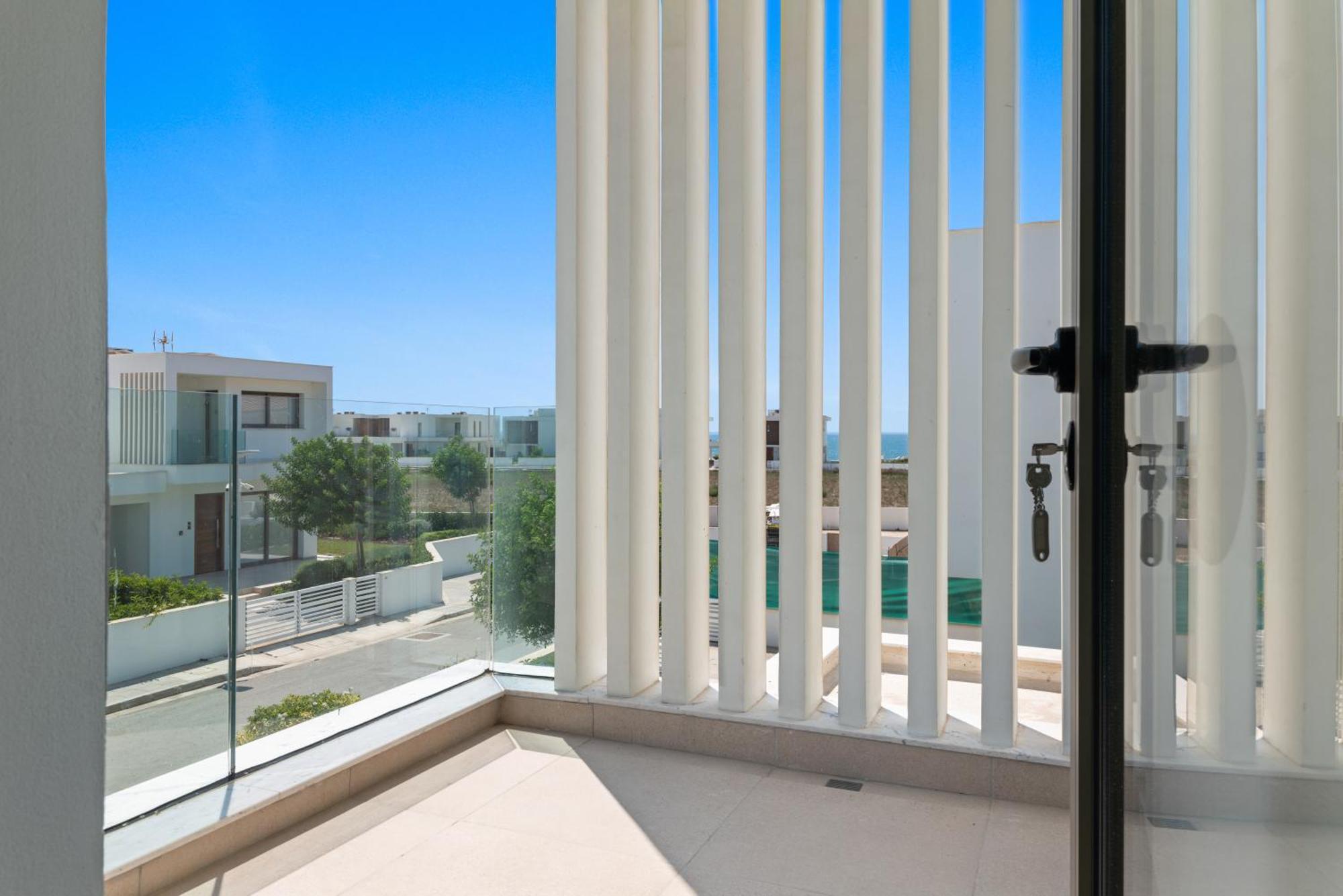 Serenity Waves Villa 17 拉纳卡 外观 照片