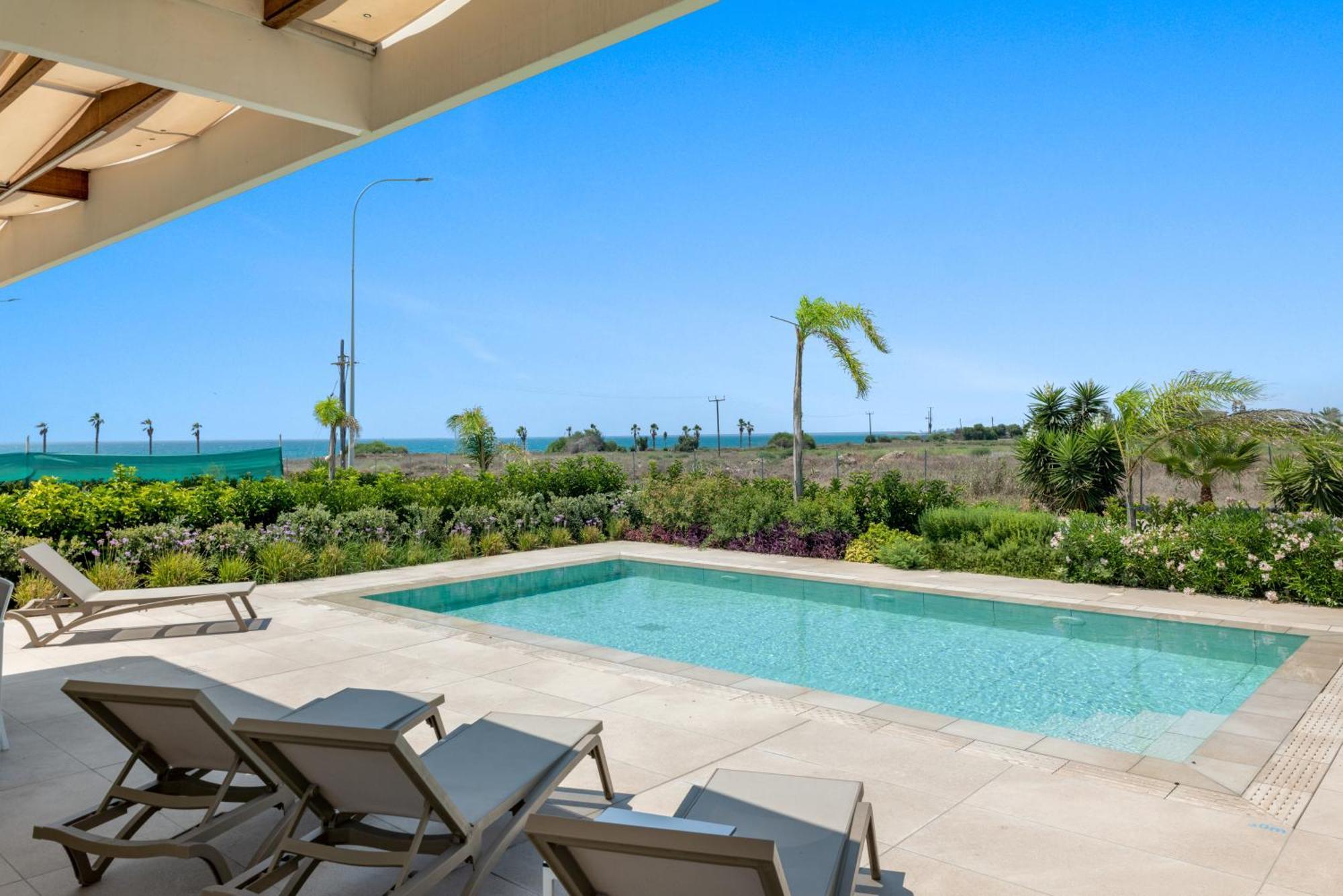 Serenity Waves Villa 17 拉纳卡 外观 照片